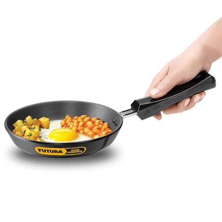 Hawkins Futura 17 cm Frying Pan, Hard Anodised Fry Pan, Small Frying Pan, Black (AF17)
