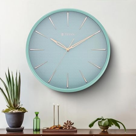 Titan Plastic Contemporary Peacock Green Wall Clock in A Matte Finish with A Textured Dial 32.5 X 32.5 Cm (Medium), Analog