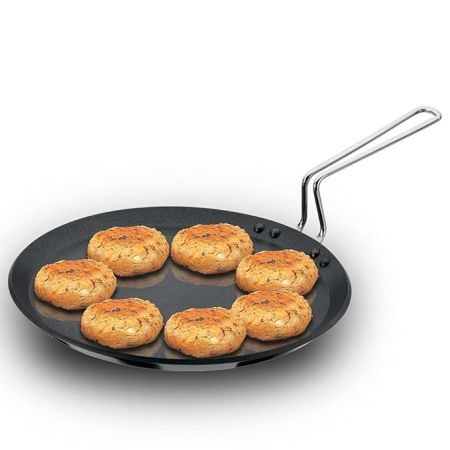Hawkins Futura 30 cm Flat Tava, Non Stick Tawa with Plastic Handle, Tawa with Rim, Pancake Pan, Flat Pan, Black (NFT30P)