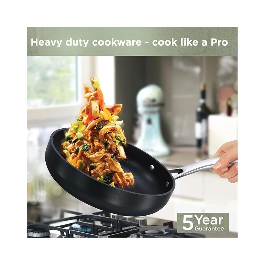 Hawkins Futura Pro 22 cm Frying Pan, Nonstick Fry Pan with Stainless Steel Handle and Stainless Steel Lid, Black (PNF22S)