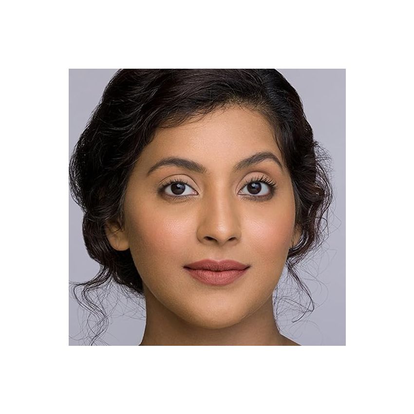 SUGAR Cosmetics Dream Cover Matte Compact Powder With SPF 15 & Vitamin E | Pressed Setting Powder | Blurs Pores - 45 Con Panna (medium-deep)