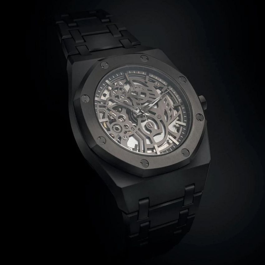 EIGHT KUWAIT Arabia Skeleton Black watch