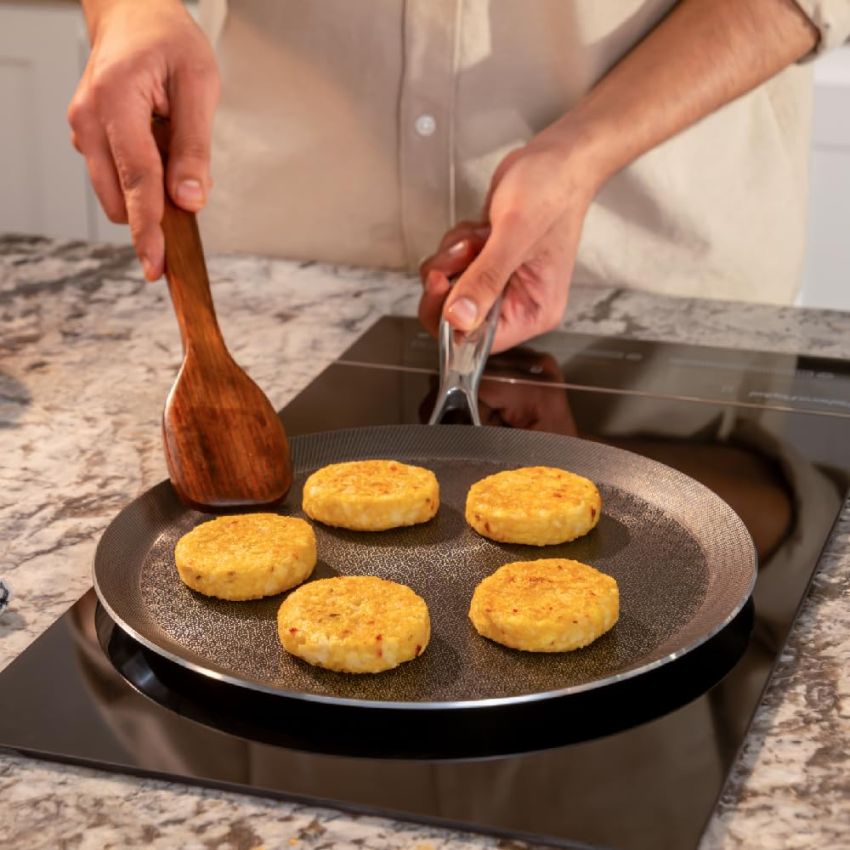 ARTTDINOX Stellar Stainless Steel Triply Non Stick Tawa | 28 cm | Etched nonstick | Rivetless Double Wired Handle | Gas & Induction Base | 7 Yrs Warranty | Jindal Stainless