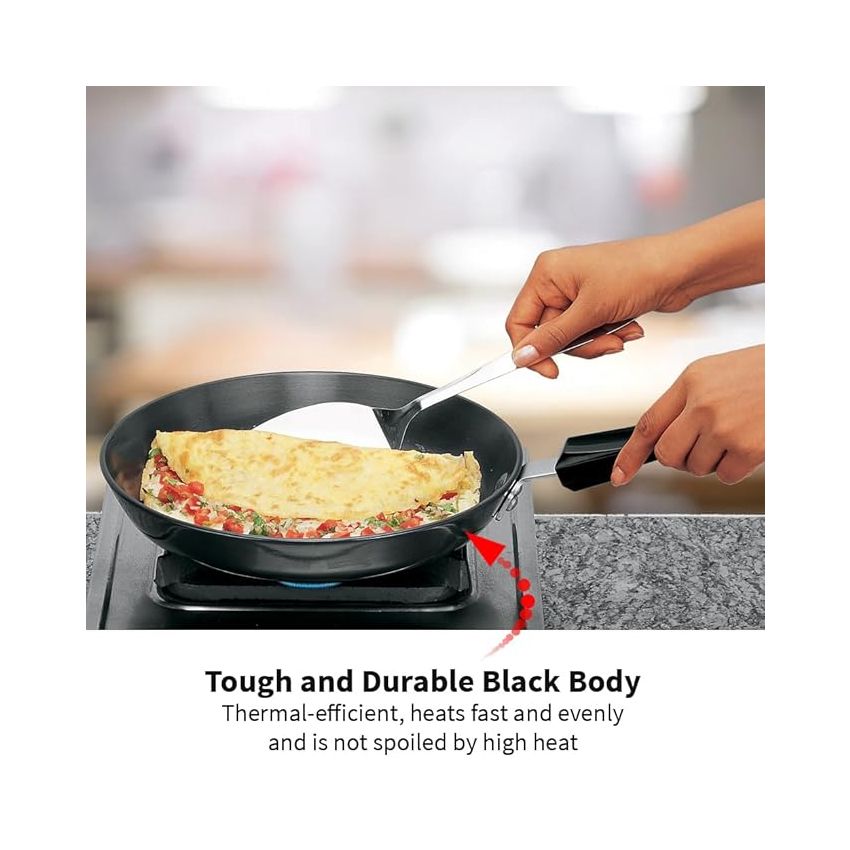 Hawkins Futura 22 cm Frying Pan, Hard Anodised Fry Pan, Induction Frying Pan, Small Frying Pan, Black (IAF22)