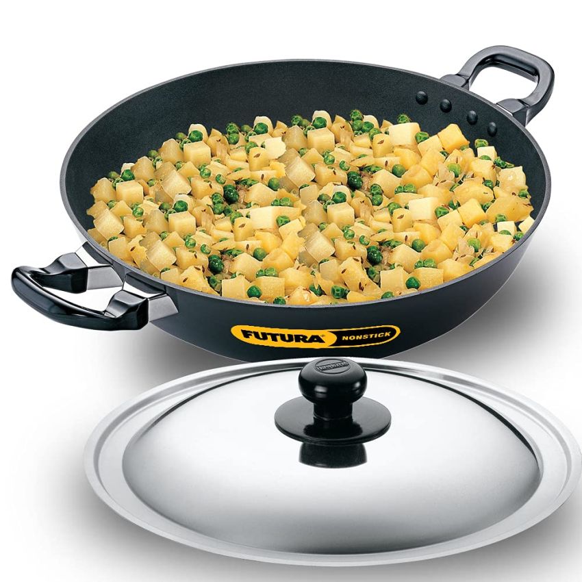 Hawkins Futura Nonstick Deep-Fry Pan (Kadhai, Round Bottom) with Stainless Steel Lid, Capacity 4 Litre, Diameter 30 cm, Thickness 3.25 mm, Black (NK40S)