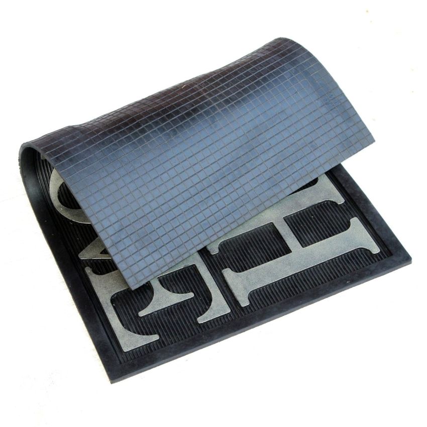 Onlymat Durable, Heavy-Duty, Anti-Slip Entrance Rubber Live and Laugh Door Mat/Rug (Silver, 45 x 75 x 0.9 cm)